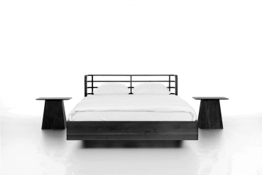 BOW Designer Bett schwarz aus Massivholz modern elegant in Schwebeoptik